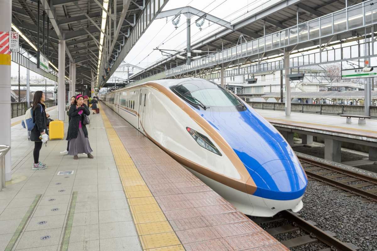 hokuriku shinkansen