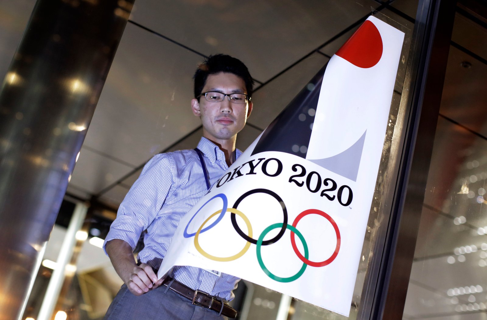 Furor en sitios de subastas por los viejos posters de Tokio 2020