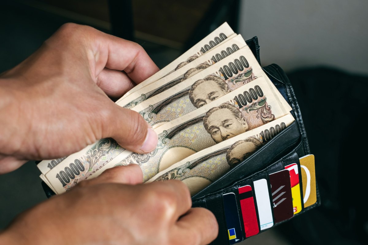 yenes dinero en japon