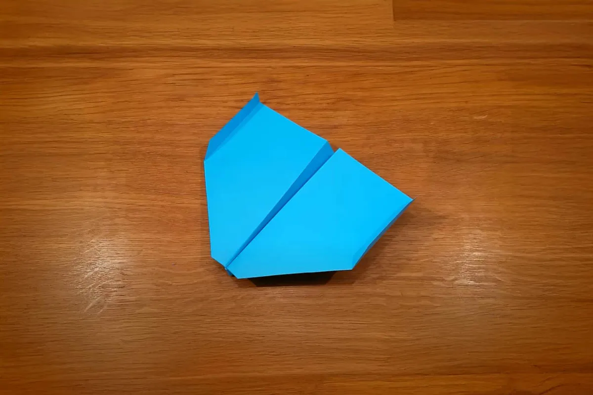 avion de papel de origami