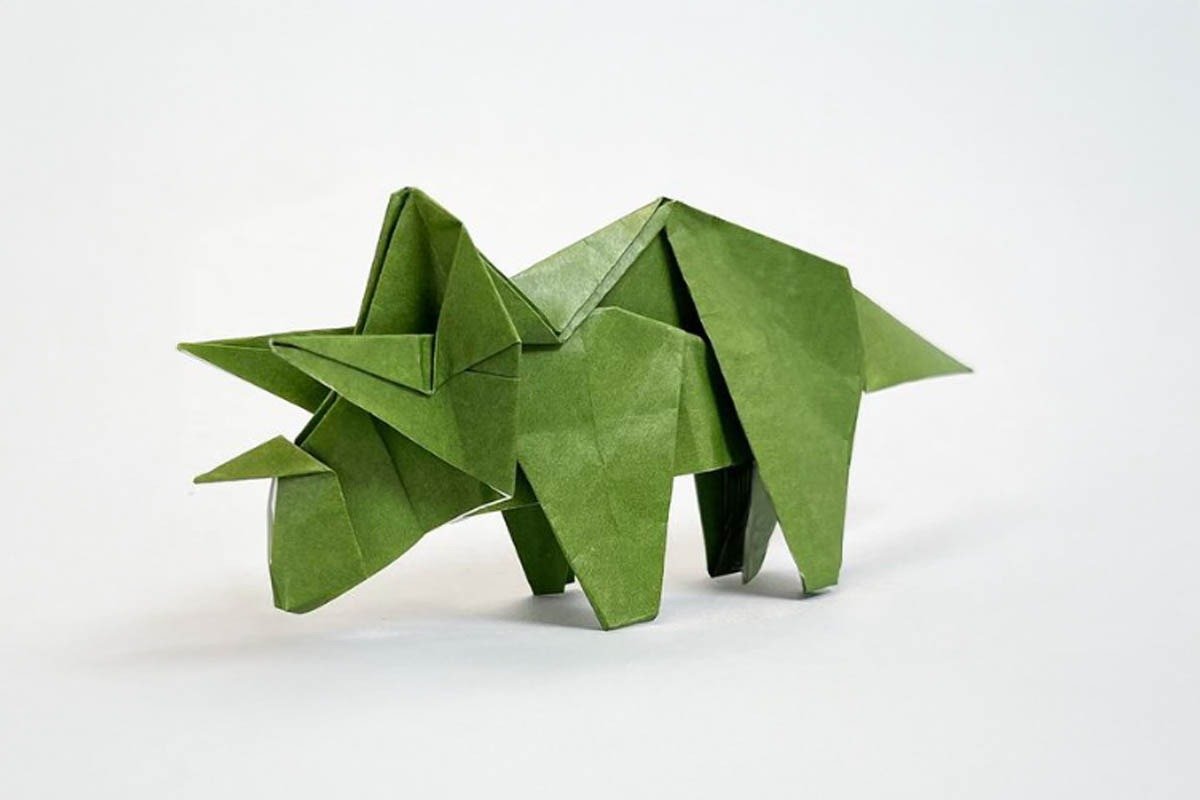 Cómo hacer un triceratops de origami